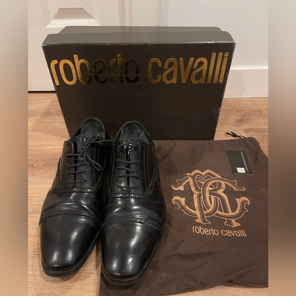Size 42 (US 9)- Authentic Roberto Cavalli Black Leather Dress Shoes With Box